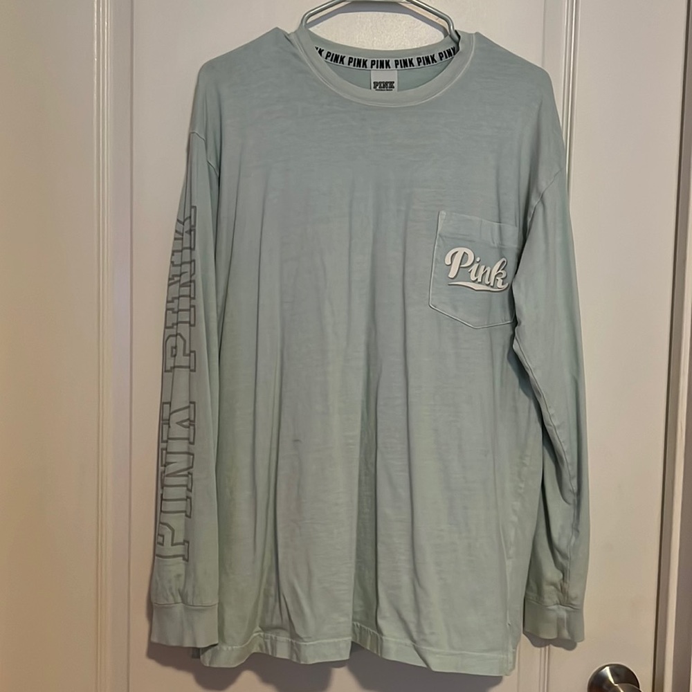 Baby blue PINK tee